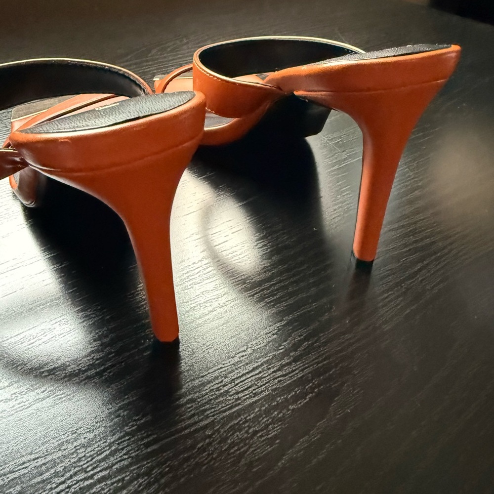 Torgeis Orange Square Toe Mule Heels Gold Toe Detail Size 8 - Picture 3 of 8